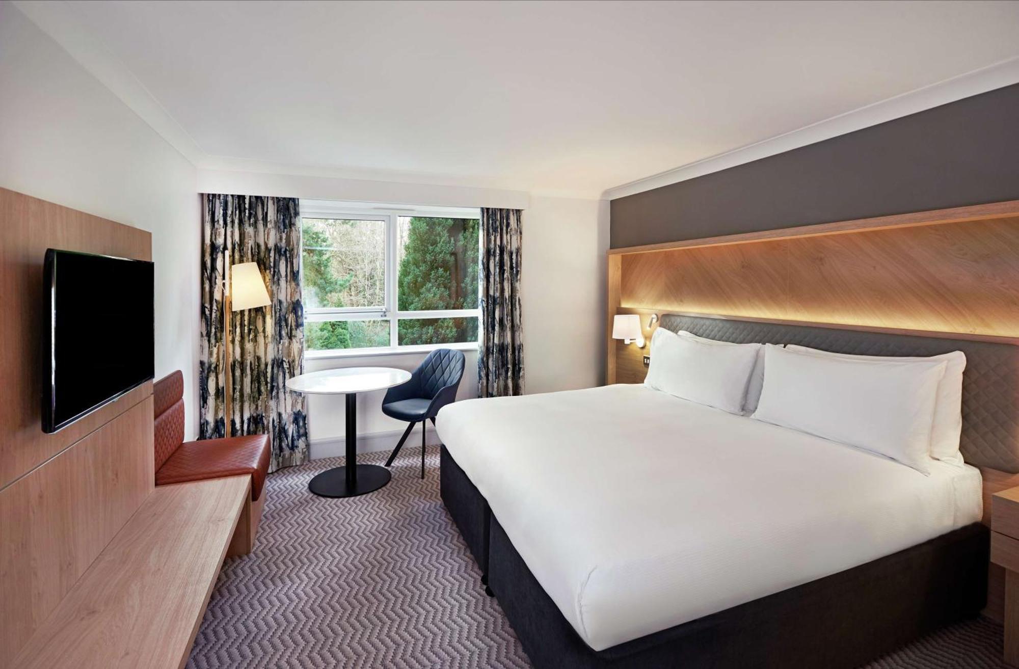 Готель Hilton Cobham Кобгем Екстер'єр фото